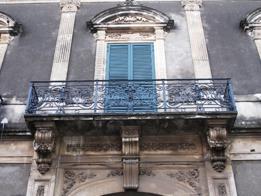 B&B Di Charme Camelie Palazzo Nicotra Riposto Exterior photo