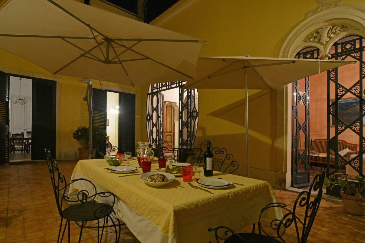 B&B Di Charme Camelie Palazzo Nicotra Riposto Exterior photo